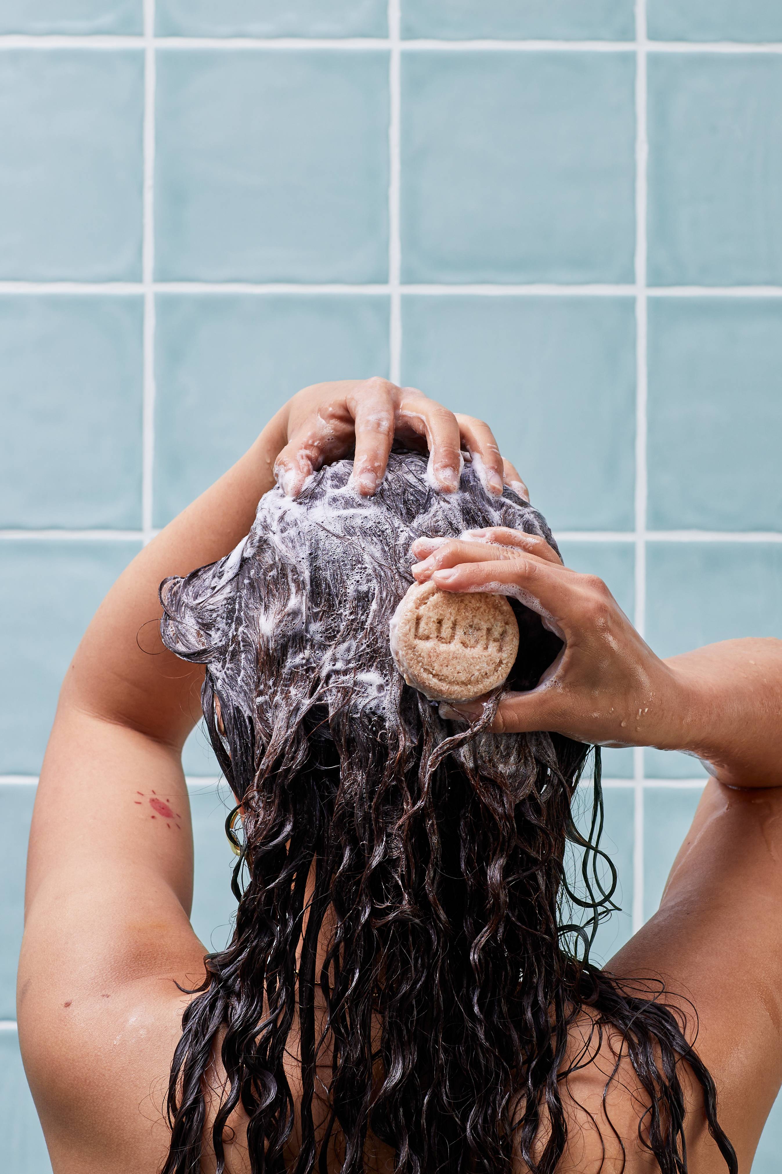 C62BB6BD-A2FD-2732-A7BC-39E122B1CC0B