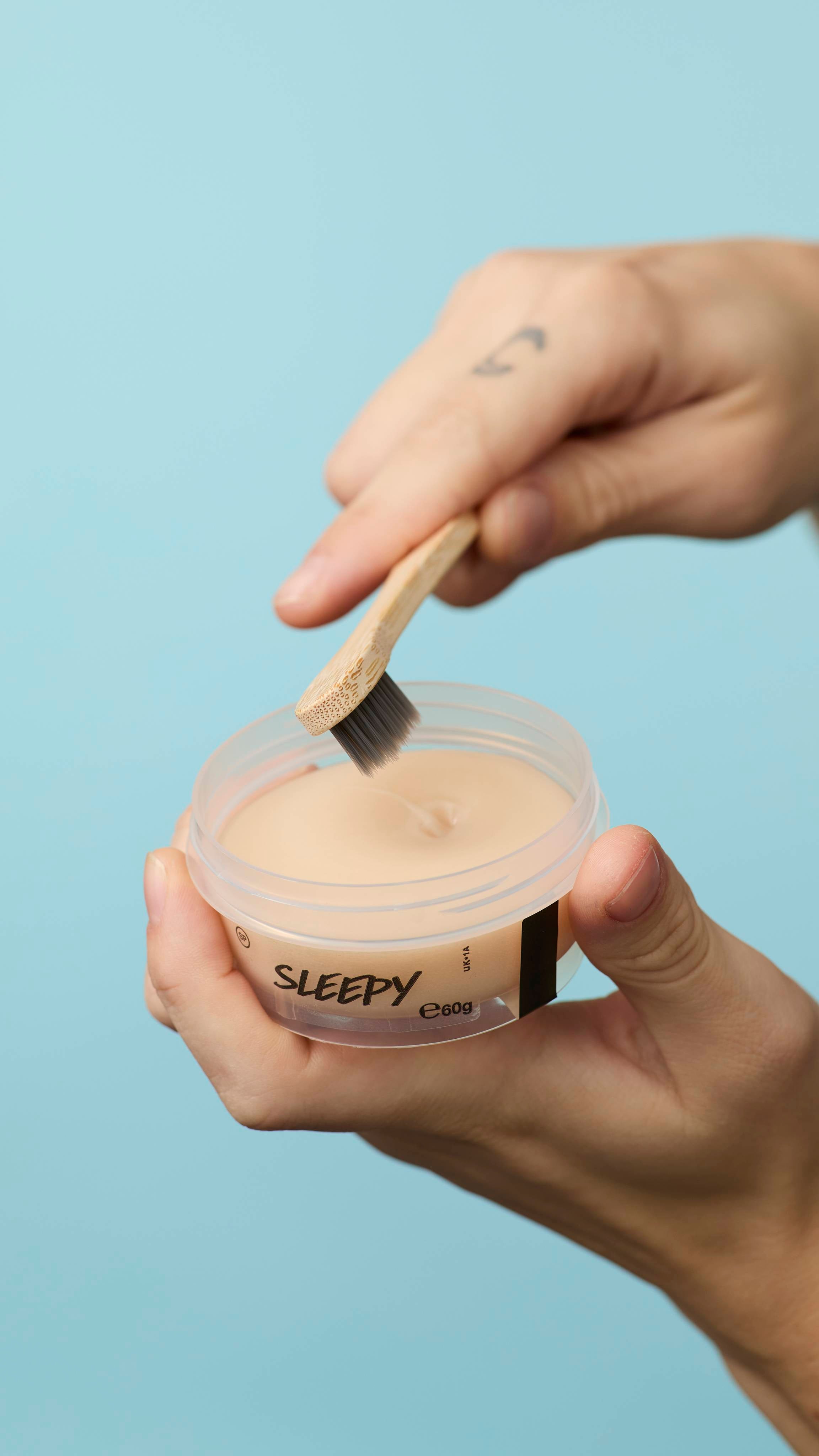 FB844F60-D6CA-2D2E-4982-DEABFB1A8562